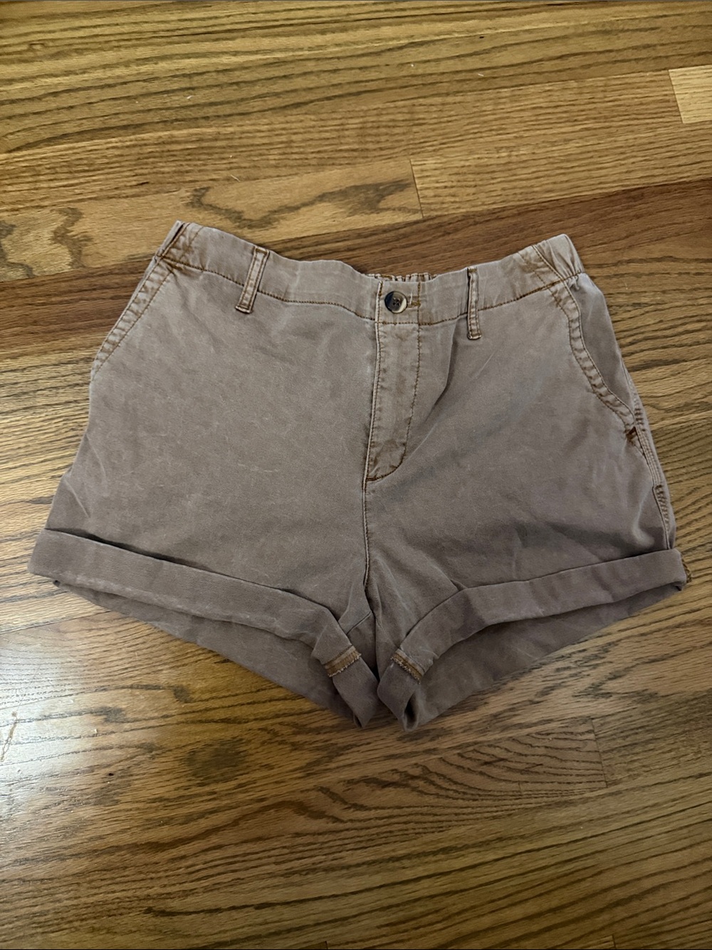 Old Navy Rolled Hem Shorts in Taupe Brown